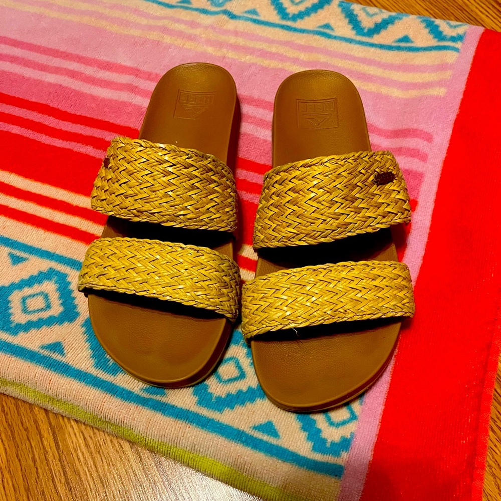 Reef women’s sandals size 7